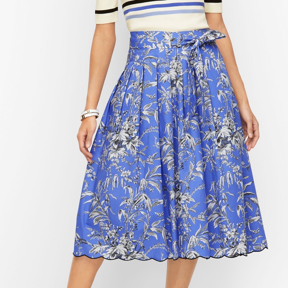 ♦️ TALBOTS PETITES 6P fit & flare skirt scalloped hem floral NWOT